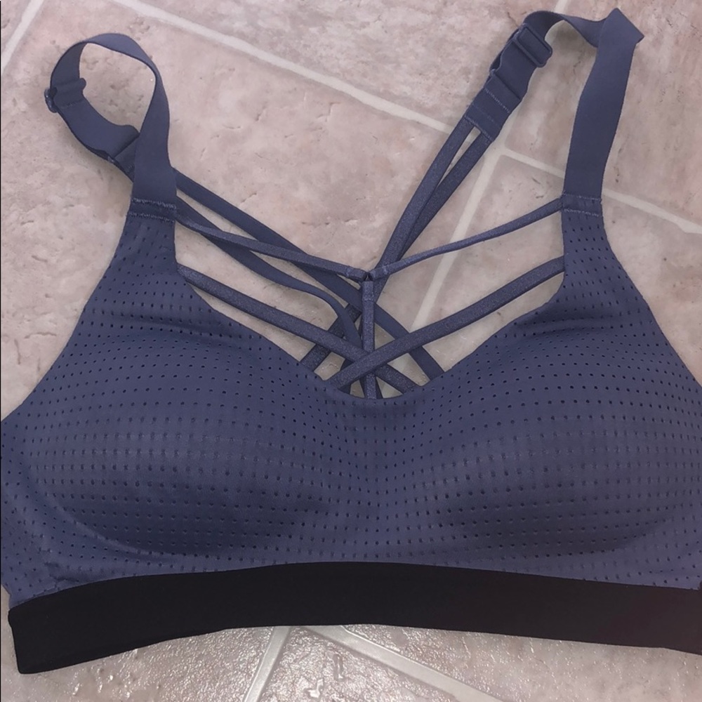 VS sports bra